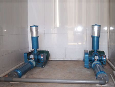 點擊查看詳細信息<br>標題：羅茨風機 閱讀次數(shù)：2661