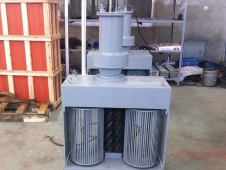 點擊查看詳細信息<br>標題：粉碎性格柵除污機 閱讀次數(shù)：2485