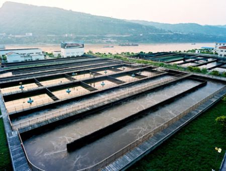 點擊查看詳細信息<br>標題：工業(yè)園區(qū)污水處理 閱讀次數(shù)：2625